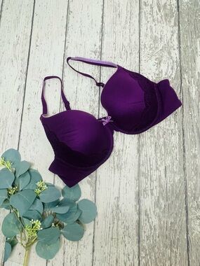 Victoria’s Secret Body by Victoria Lined Perfect Coverage Bra